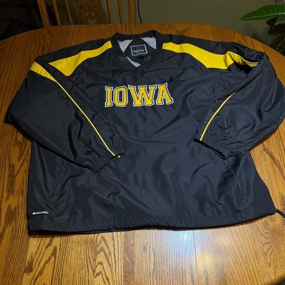 holloway Jackets & Blazers - Iowa Hawkeyes Windbreaker Size 2XL
